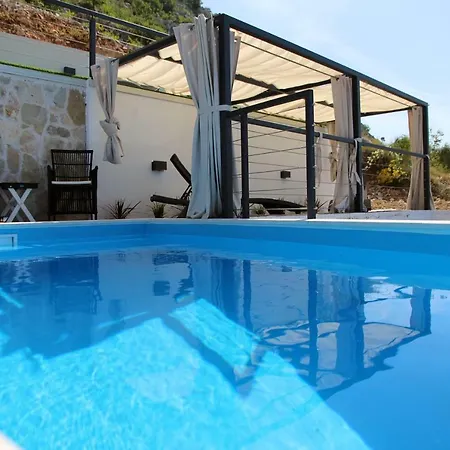 Villa Stone House *