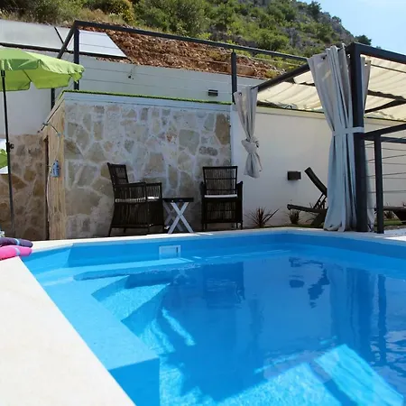 Villa Stone House